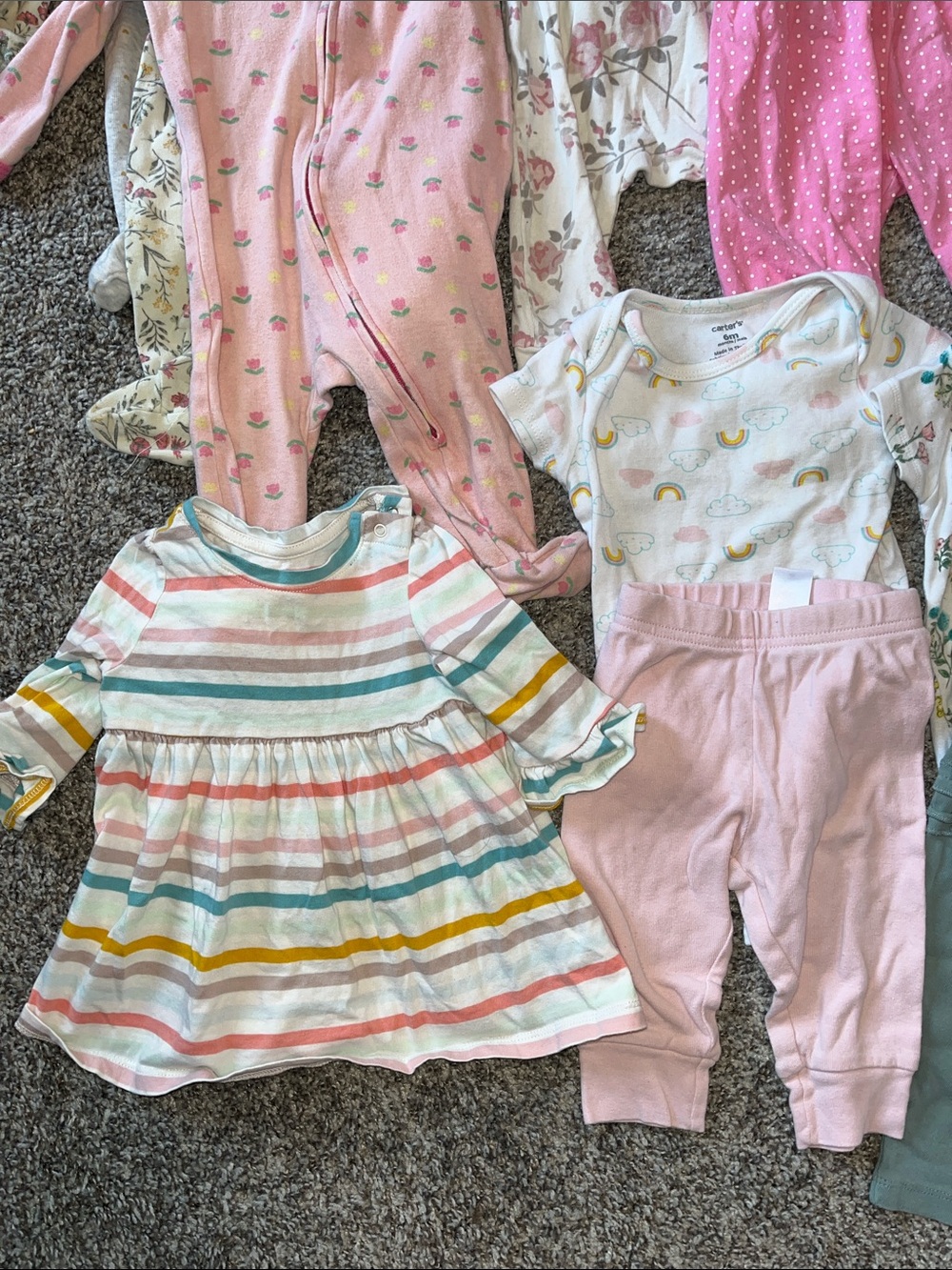 Girls 3-6 and 6 month clothing lot - Picture 5 of 6